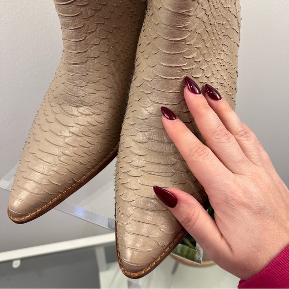 Matisse Caty Tan Snake Embossed Leather Boots - Picture 5 of 16